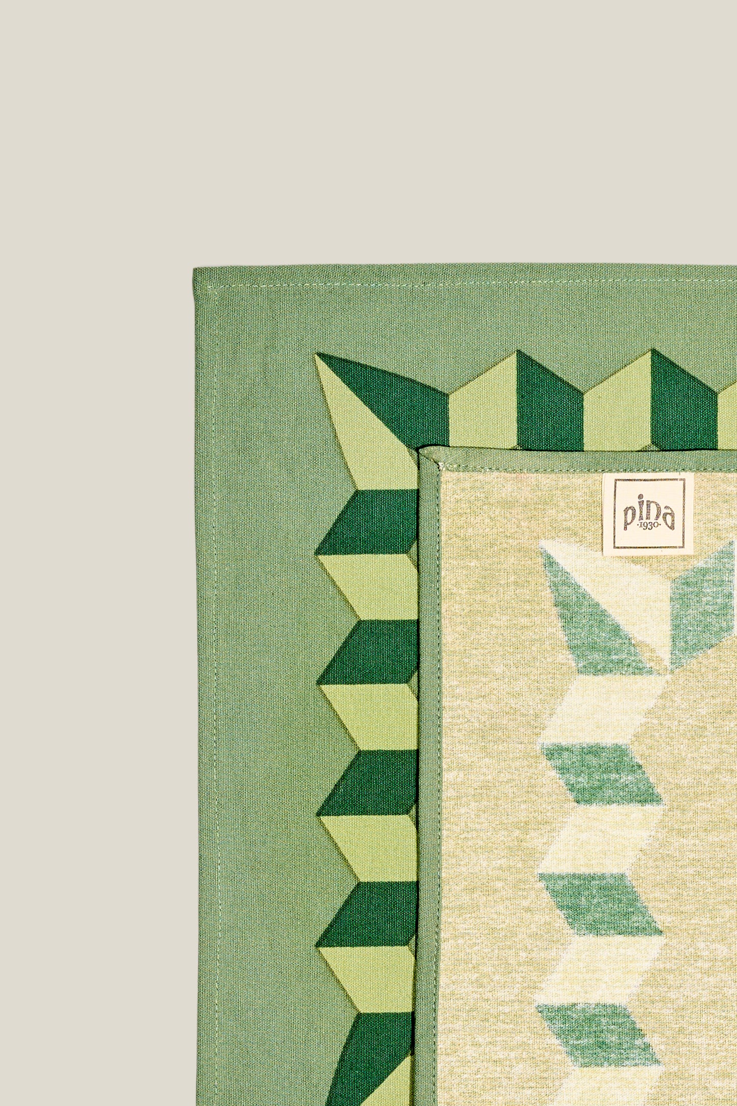 TABLEMAT IN CANVAS "GULLICHE"