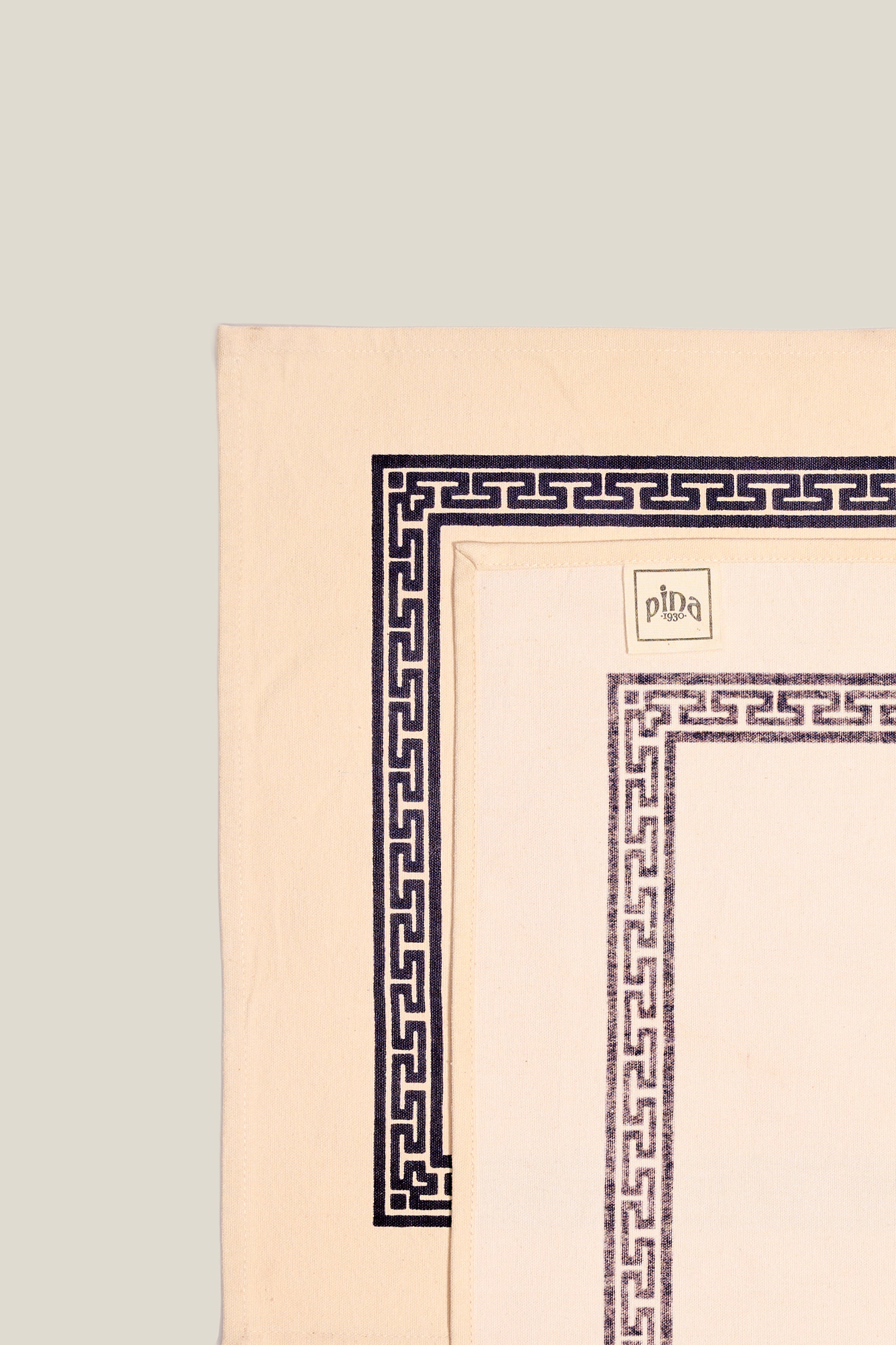 TABLEMAT IN CANVAS "MEANDRO"